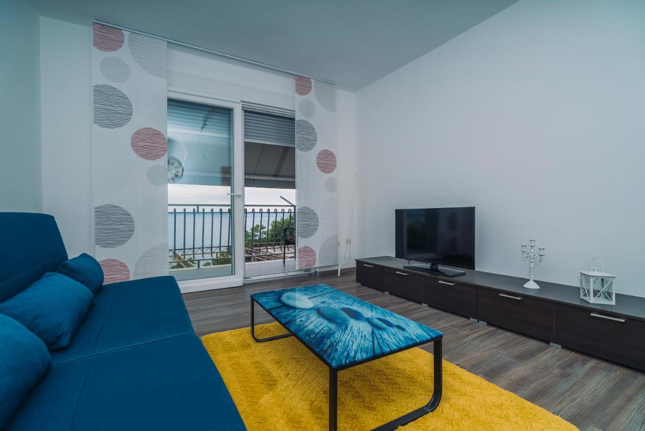 Apartmani Josip Подстрана Екстериор снимка